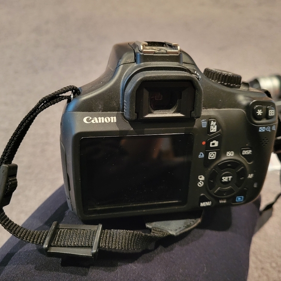 Rebel T3 EOS camera (plus extra lens) - Picture 12 of 16